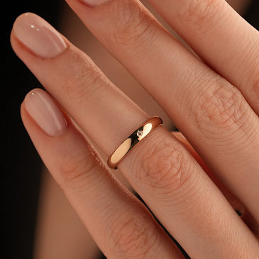 Обручальное кольцо из красного золота с бриллиантом 202-010-329