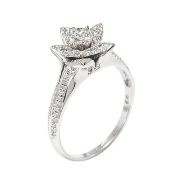 Помолвочное кольцо из белого золота с розой, инкрустированной бриллиантами 921254Б